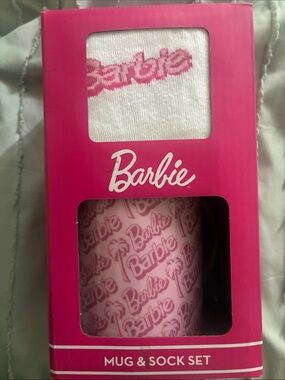 Barbie Pink Branded Mug & Sock Gift Set